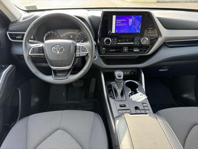 used 2024 Toyota Highlander car, priced at $41,988