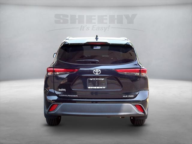used 2021 Toyota Highlander car, priced at $32,699
