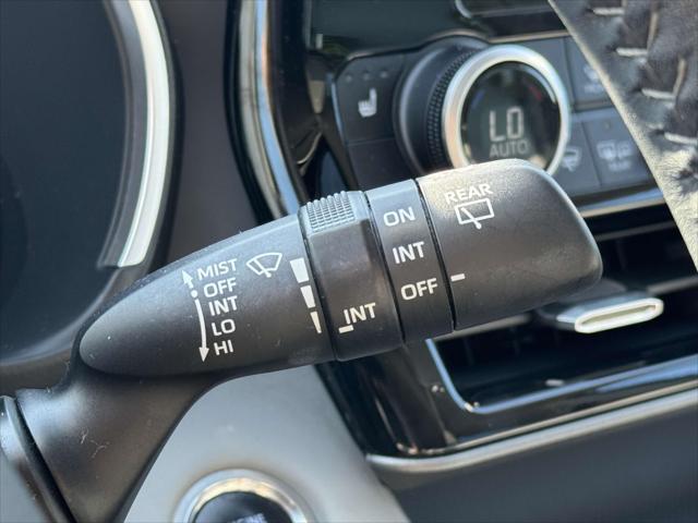 used 2021 Toyota Highlander car, priced at $31,740