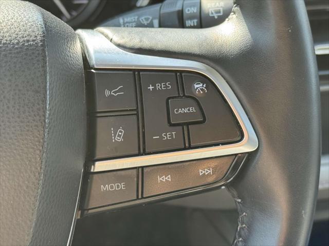 used 2021 Toyota Highlander car, priced at $31,740