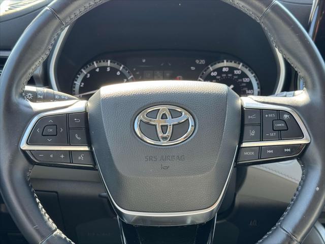 used 2021 Toyota Highlander car, priced at $31,740