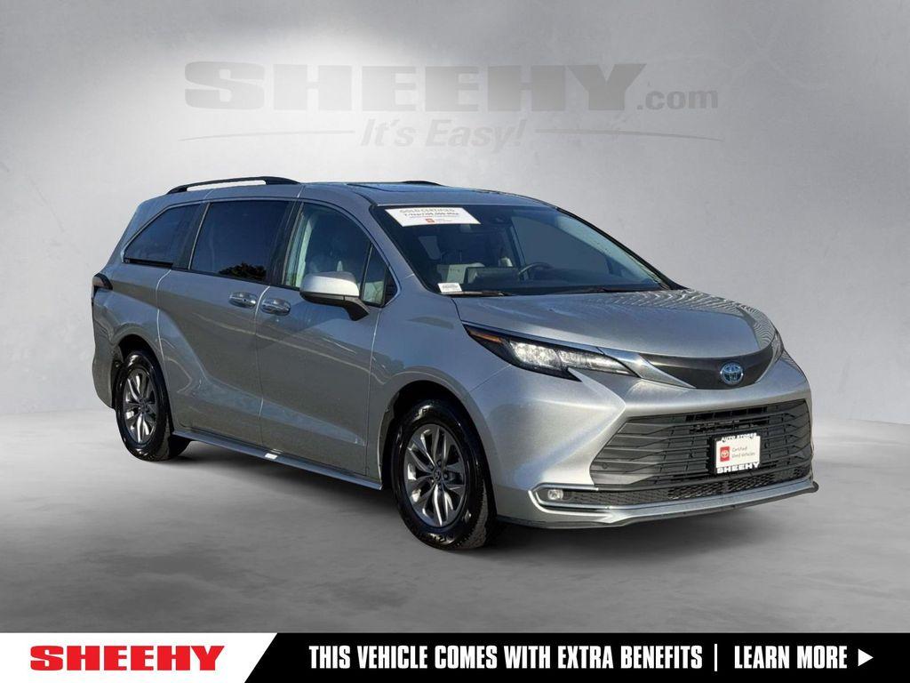 used 2023 Toyota Sienna car, priced at $37,796