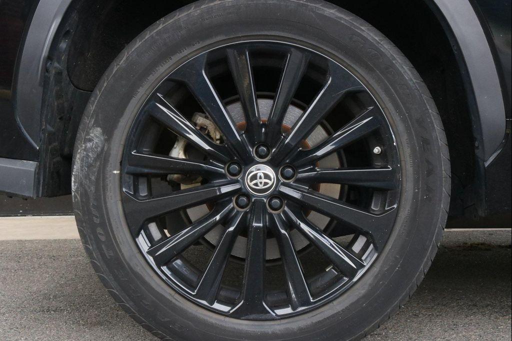 used 2023 Toyota Highlander car, priced at $38,490