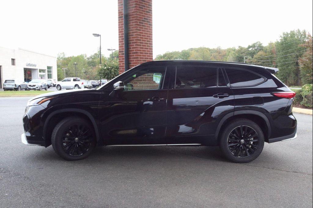 used 2023 Toyota Highlander car, priced at $38,490