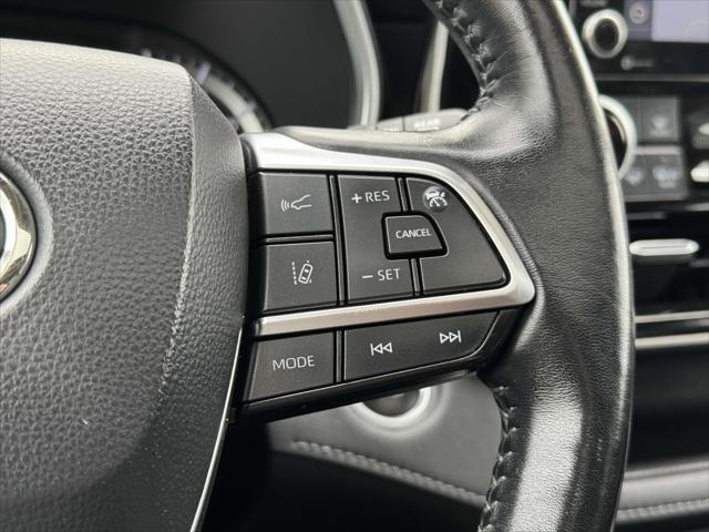used 2020 Toyota Highlander car, priced at $32,988