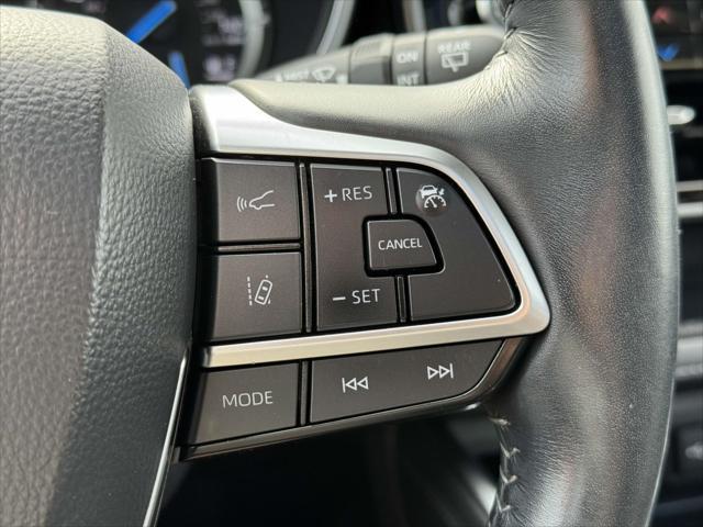 used 2021 Toyota Highlander Hybrid car, priced at $39,488