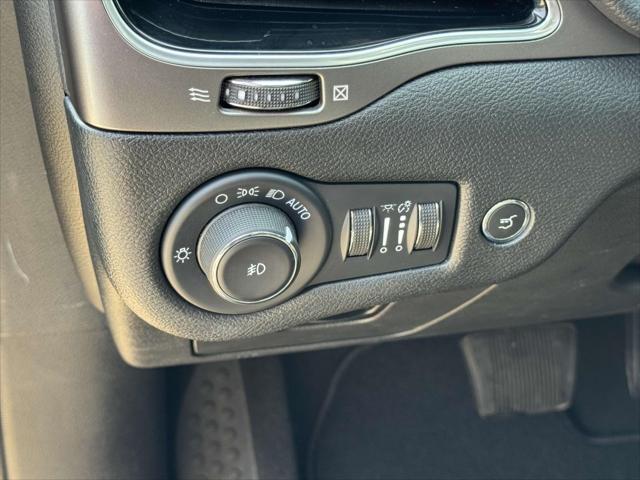 used 2022 Jeep Cherokee car, priced at $23,988
