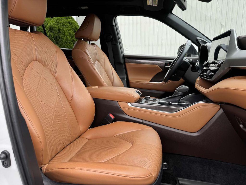 used 2022 Toyota Highlander car, priced at $41,000