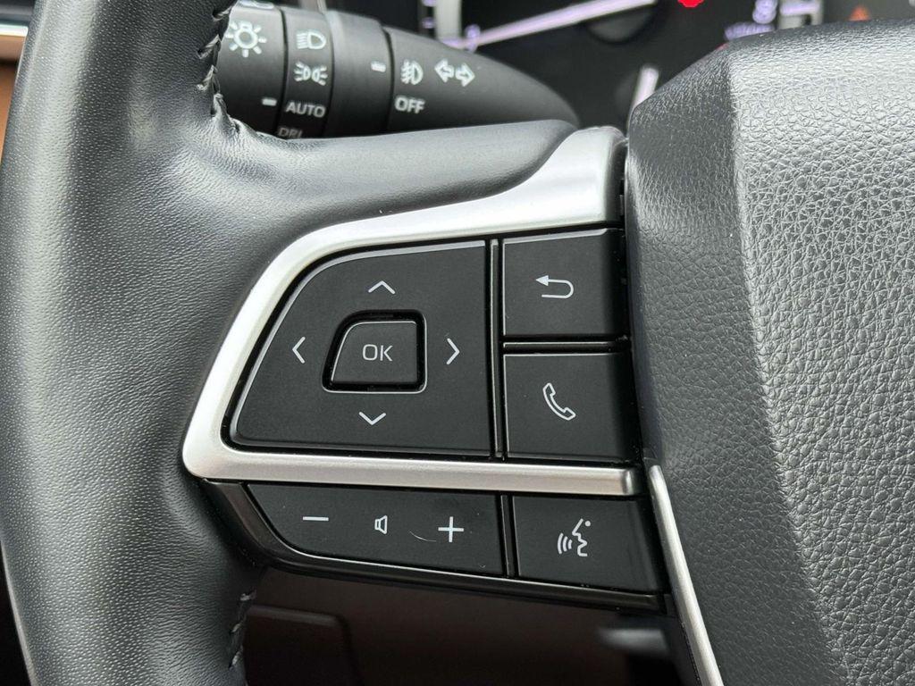 used 2022 Toyota Highlander car, priced at $41,000