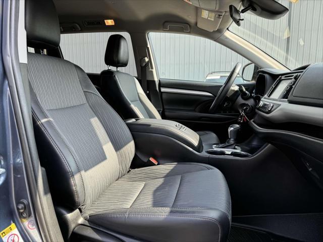 used 2019 Toyota Highlander car, priced at $26,988