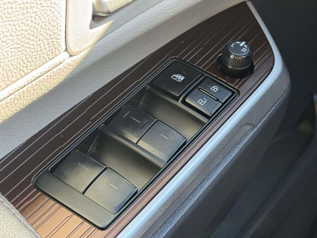 used 2023 Toyota Sienna car, priced at $38,988