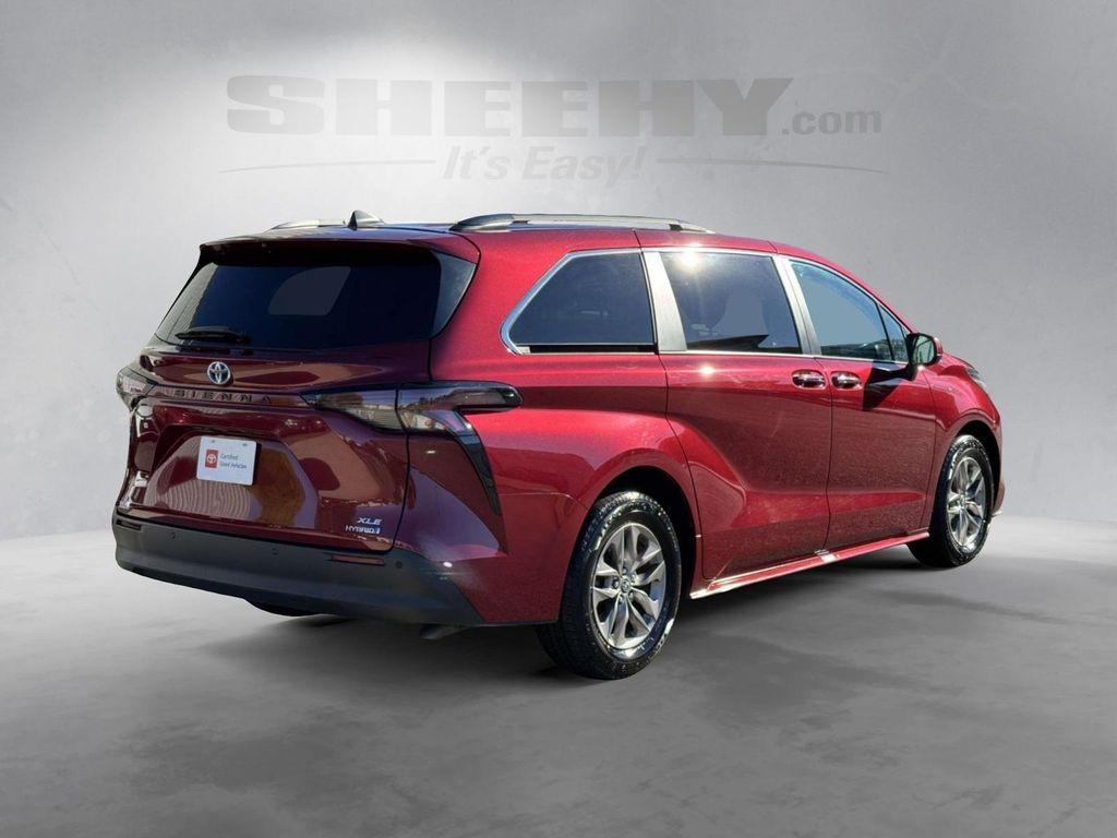 used 2023 Toyota Sienna car, priced at $38,988