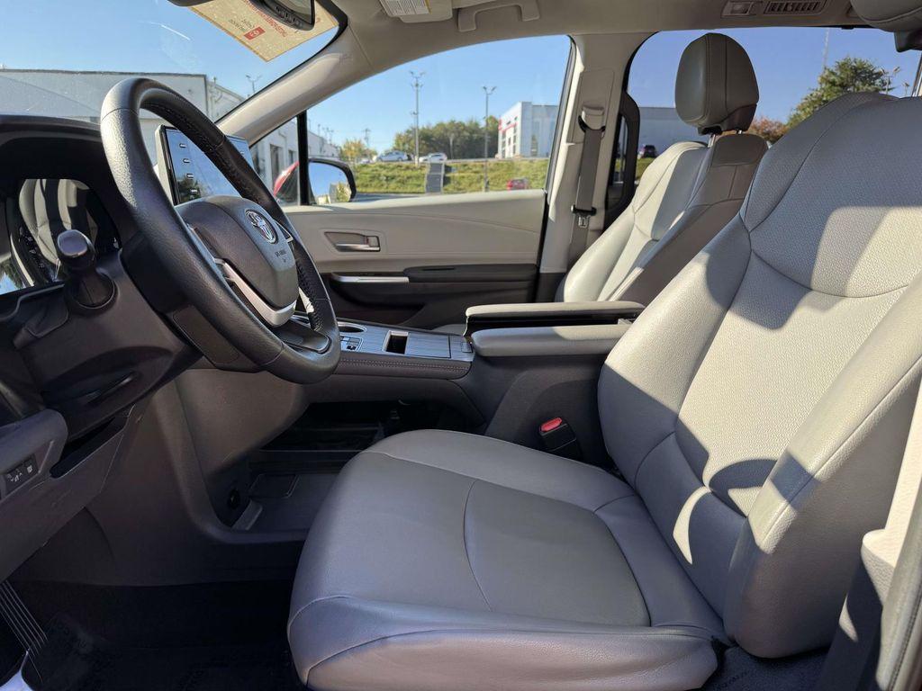 used 2023 Toyota Sienna car, priced at $38,988