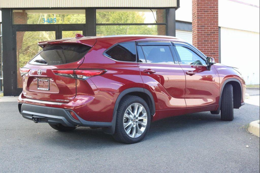 used 2020 Toyota Highlander car, priced at $35,988