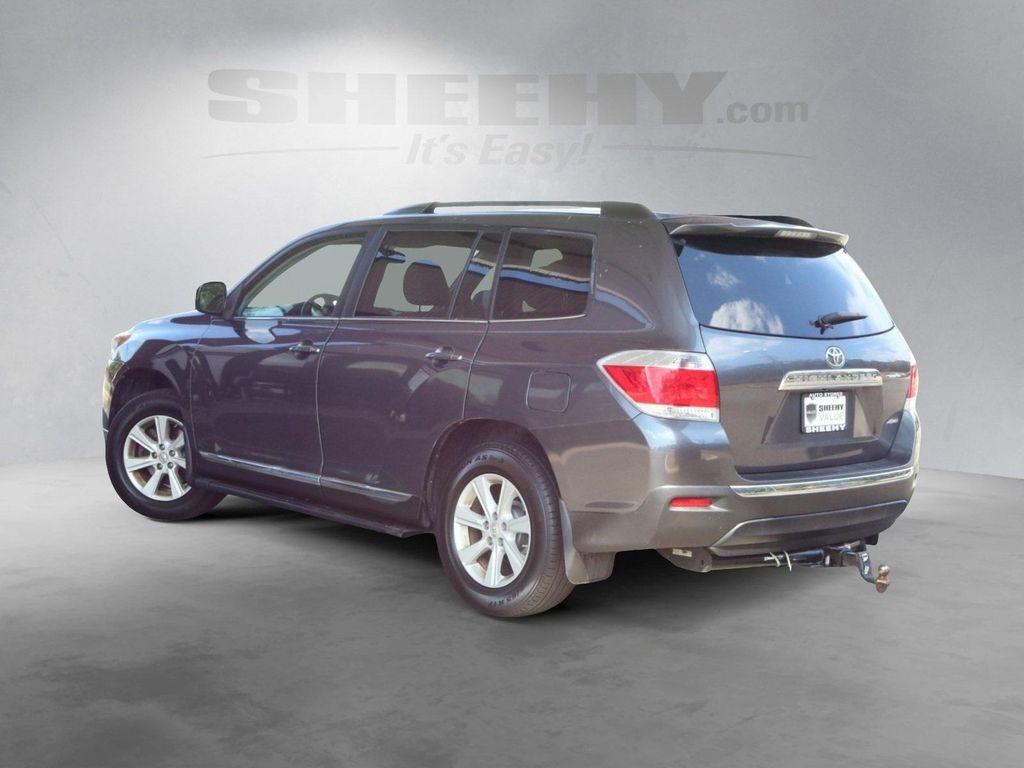 used 2013 Toyota Highlander car, priced at $8,998