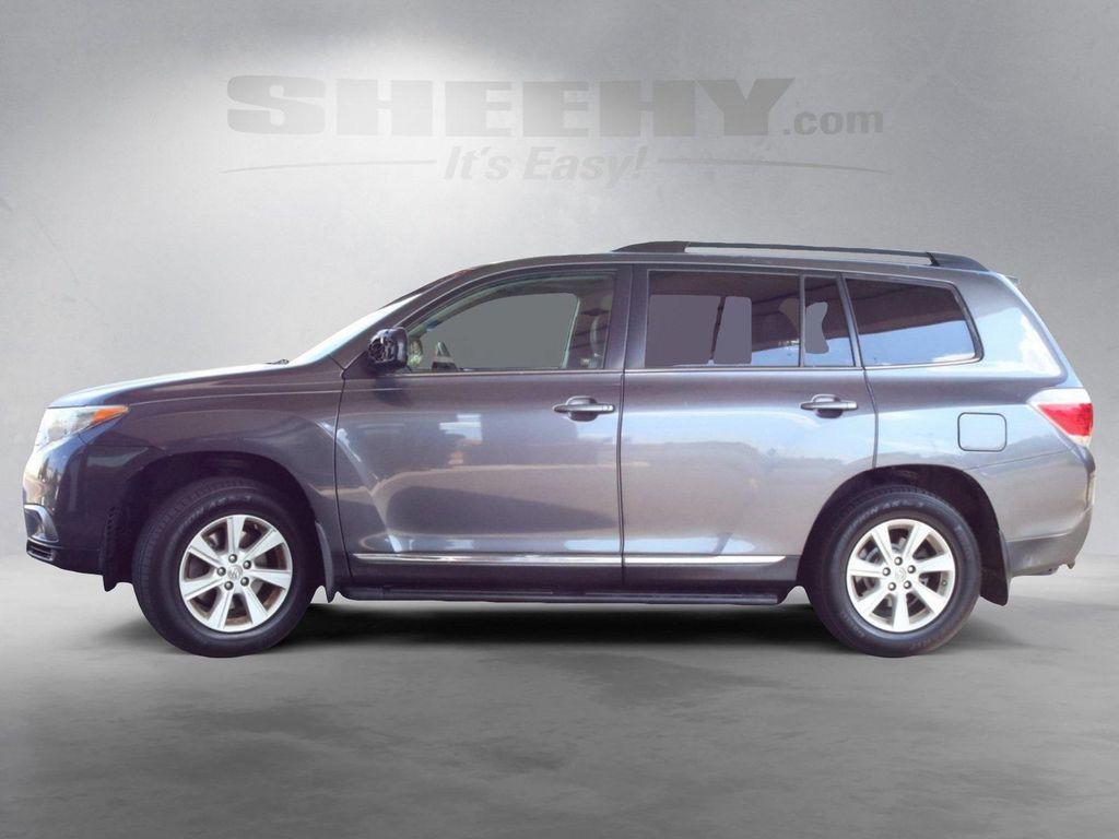 used 2013 Toyota Highlander car, priced at $8,998