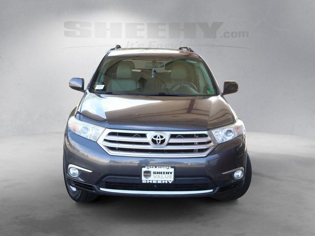 used 2013 Toyota Highlander car, priced at $8,998
