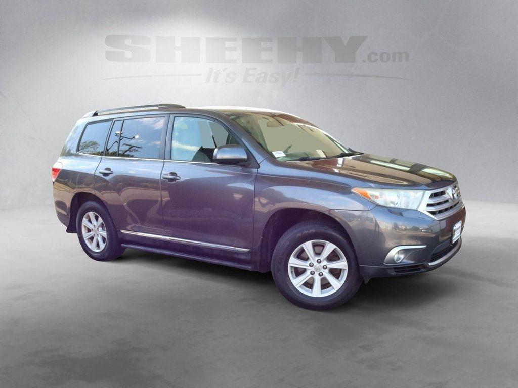 used 2013 Toyota Highlander car, priced at $8,998