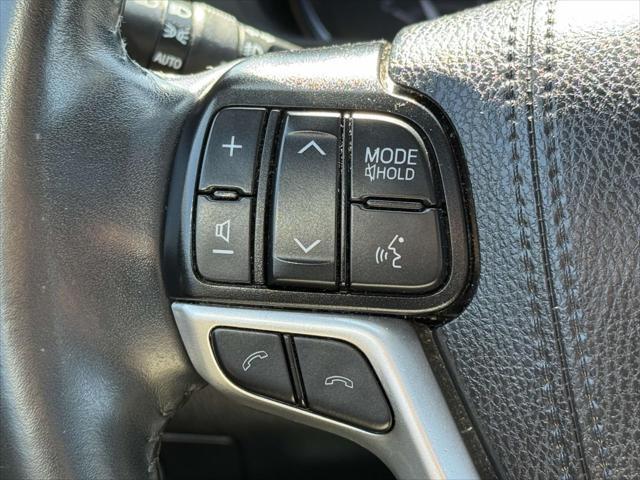 used 2019 Toyota Highlander car, priced at $25,788