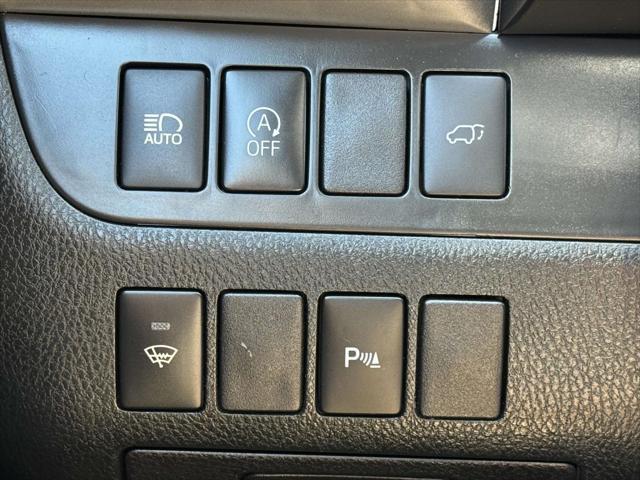 used 2019 Toyota Highlander car, priced at $25,788