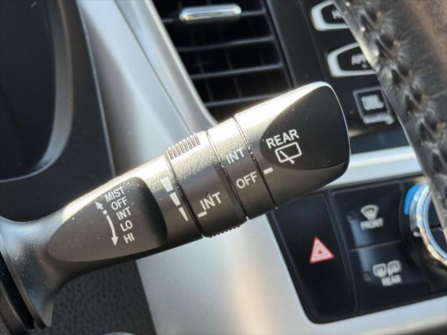 used 2019 Toyota Highlander car, priced at $25,788
