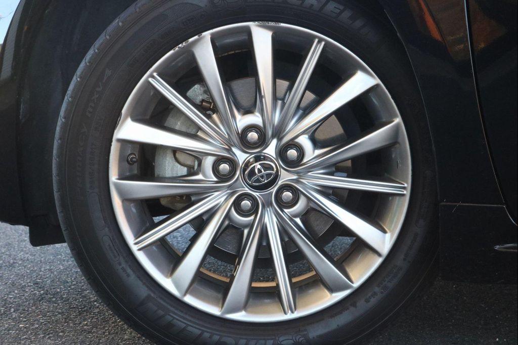 used 2018 Toyota Avalon Hybrid car, priced at $18,688