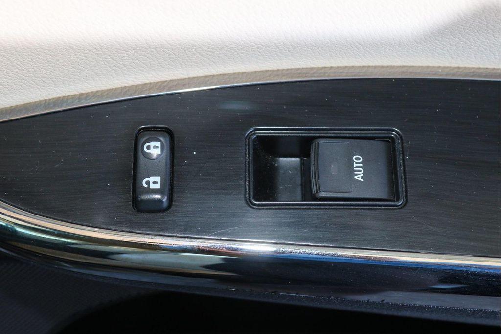 used 2018 Toyota Avalon Hybrid car, priced at $18,688