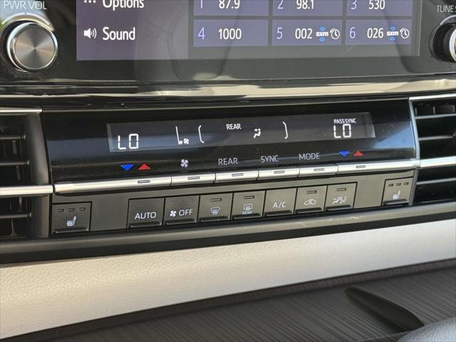 used 2023 Toyota Sienna car, priced at $40,988