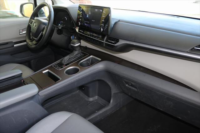 used 2023 Toyota Sienna car