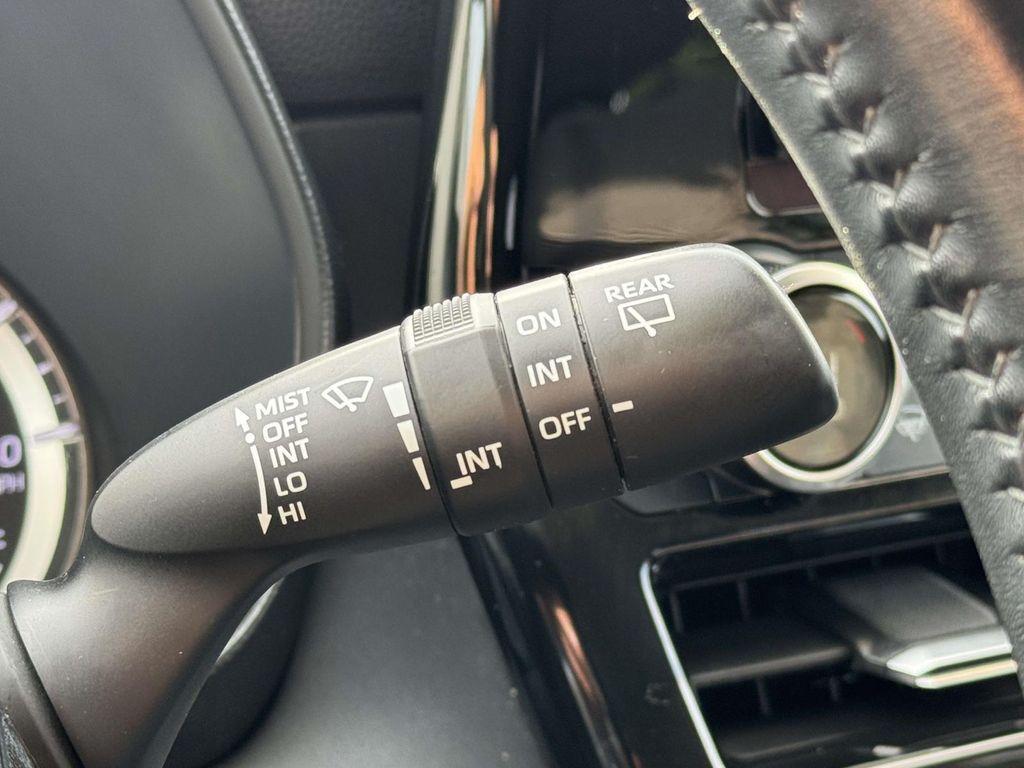 used 2023 Toyota Highlander car, priced at $32,653