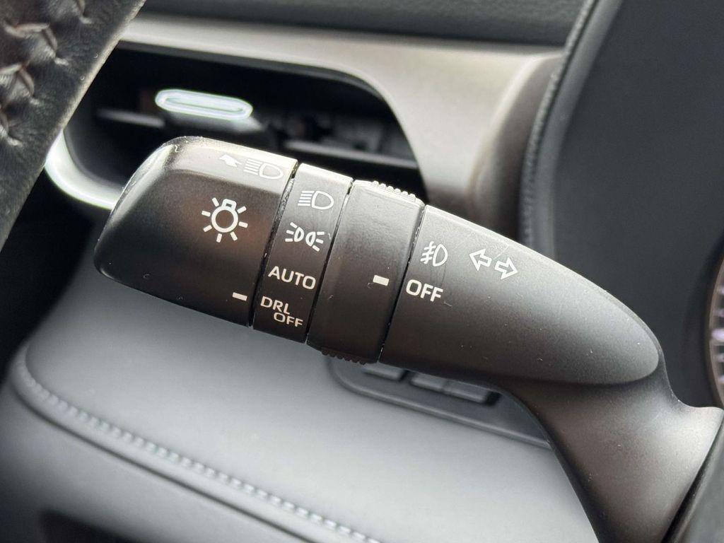 used 2023 Toyota Highlander car, priced at $32,653