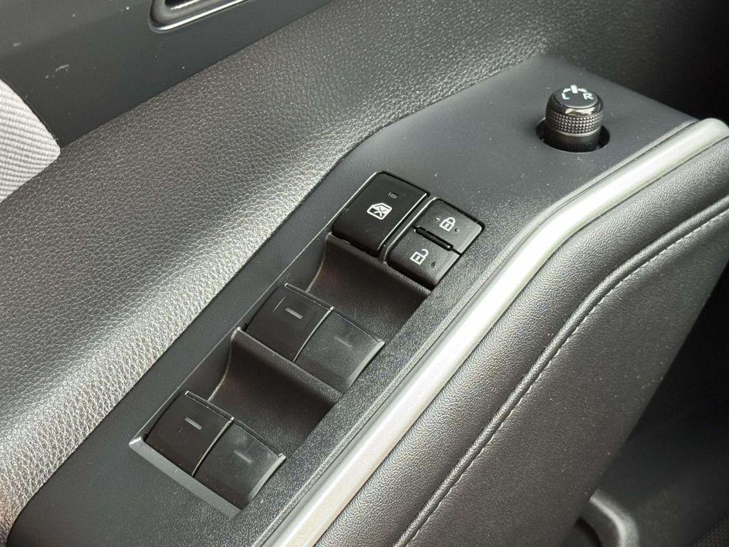 used 2023 Toyota Highlander car, priced at $32,653