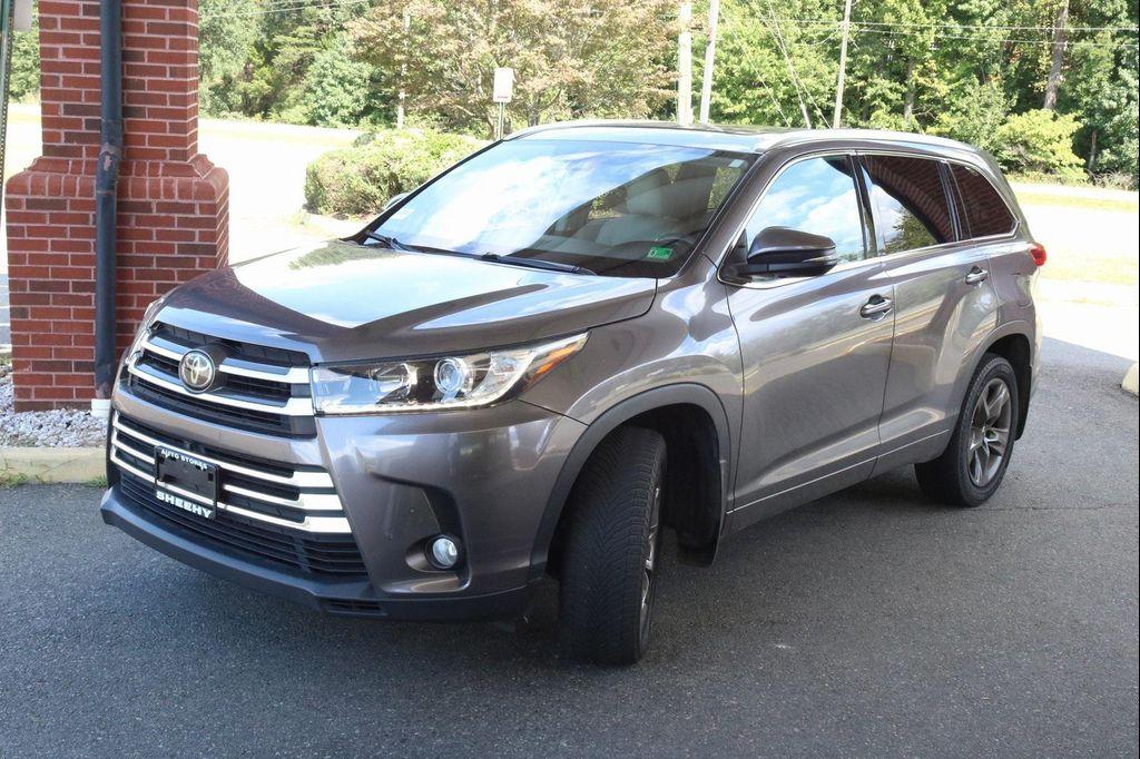used 2018 Toyota Highlander car, priced at $24,588