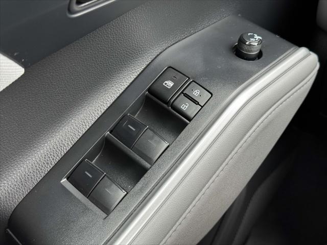 used 2023 Toyota Highlander car, priced at $35,488