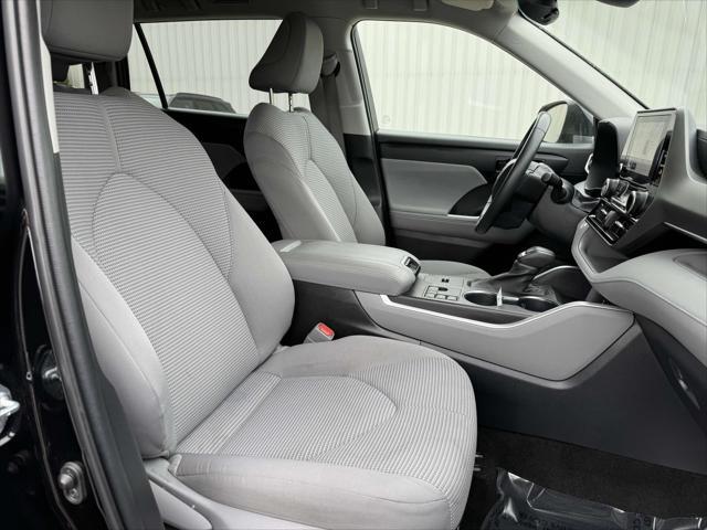 used 2023 Toyota Highlander car, priced at $35,488