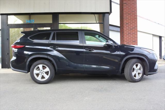 used 2023 Toyota Highlander car