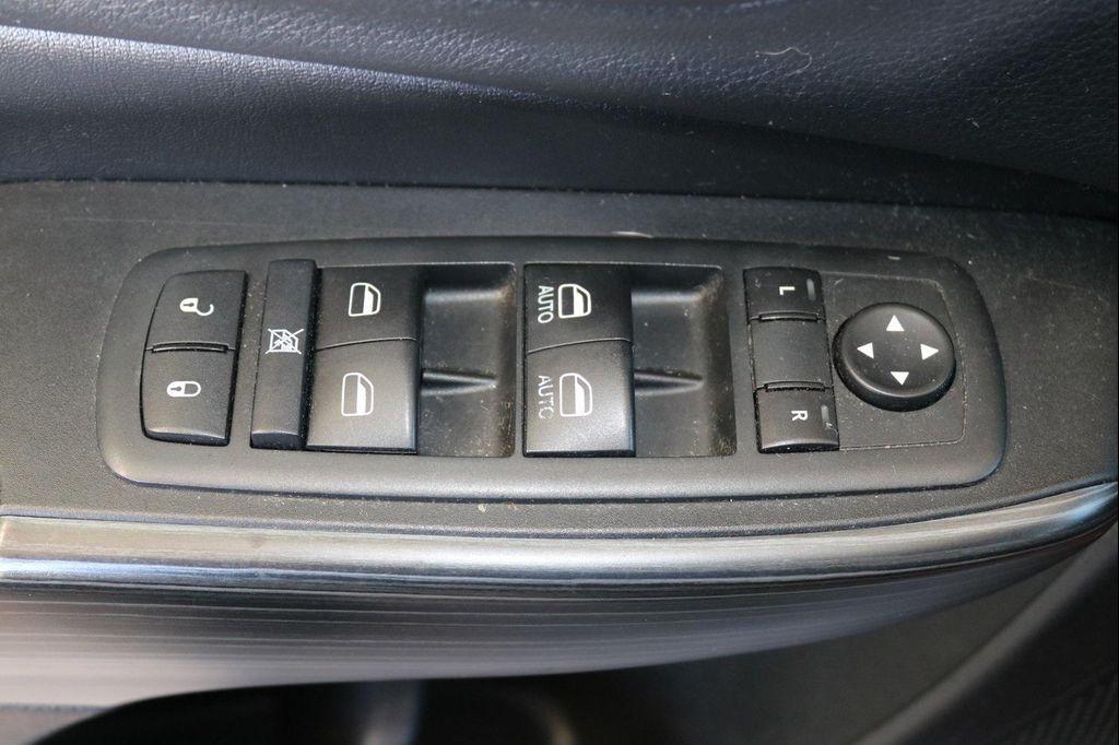 used 2015 Jeep Cherokee car, priced at $10,987