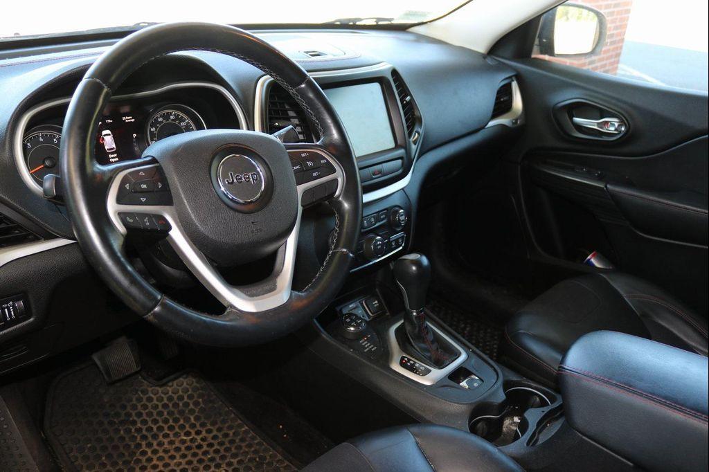 used 2015 Jeep Cherokee car, priced at $10,987