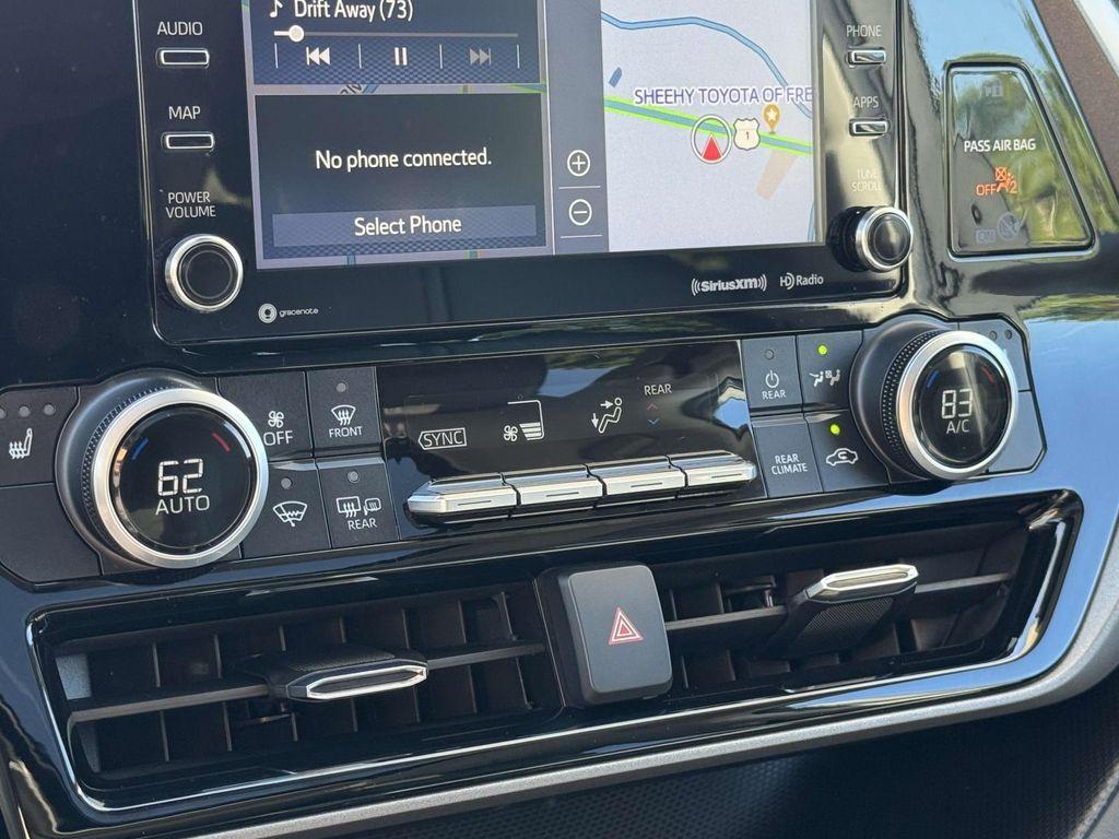 used 2020 Toyota Highlander Hybrid car, priced at $36,388