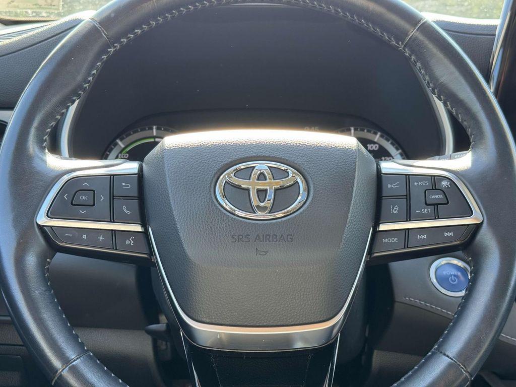 used 2020 Toyota Highlander Hybrid car, priced at $36,388