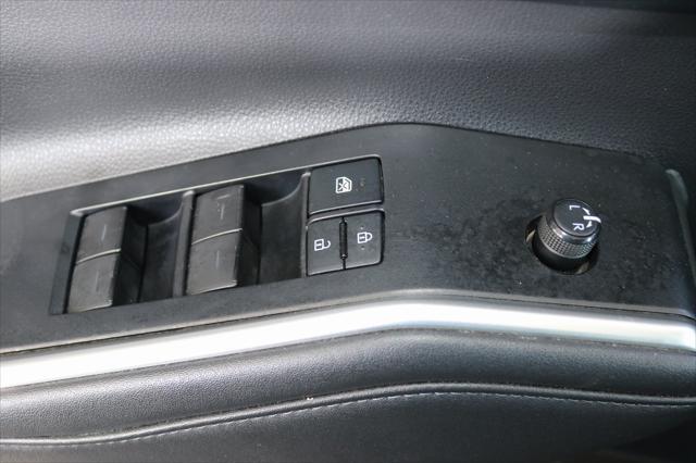used 2021 Toyota Highlander car, priced at $32,988