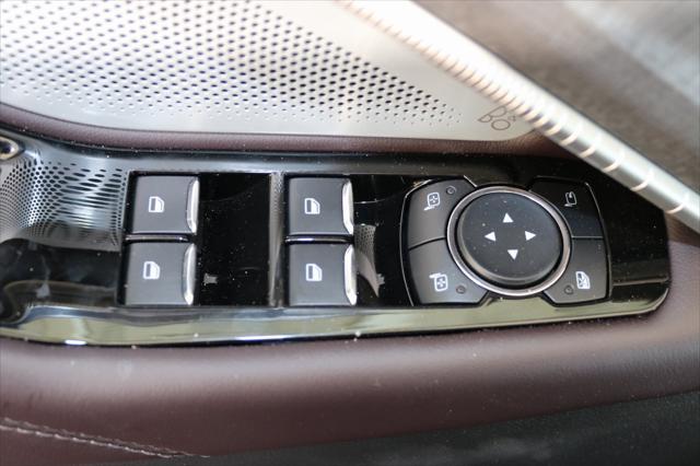 used 2025 Ford Explorer car