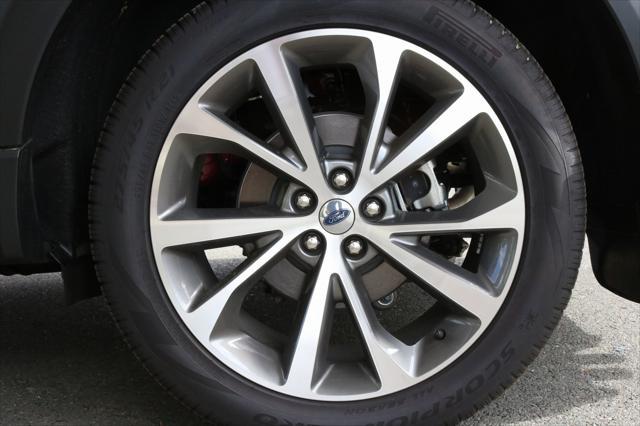 used 2025 Ford Explorer car