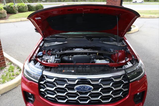 used 2025 Ford Explorer car
