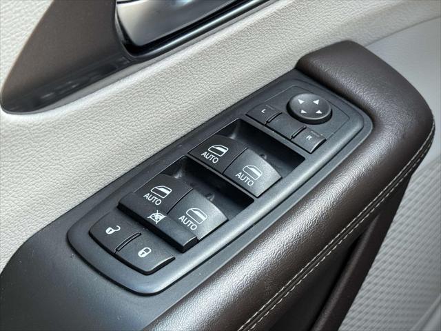 used 2017 Chrysler Pacifica car, priced at $15,988