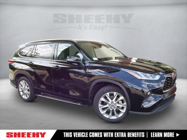 used 2022 Toyota Highlander car, priced at $38,988