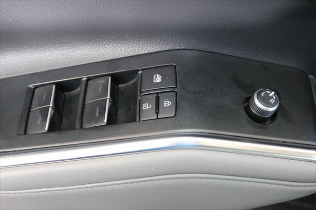 used 2022 Toyota Highlander car, priced at $38,988