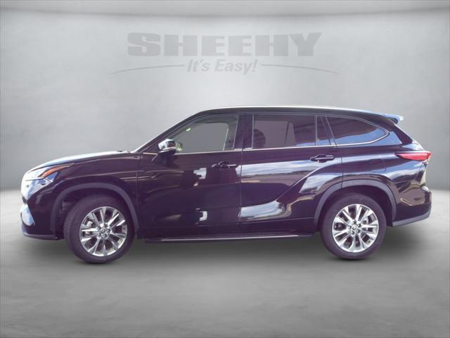 used 2022 Toyota Highlander car, priced at $38,988