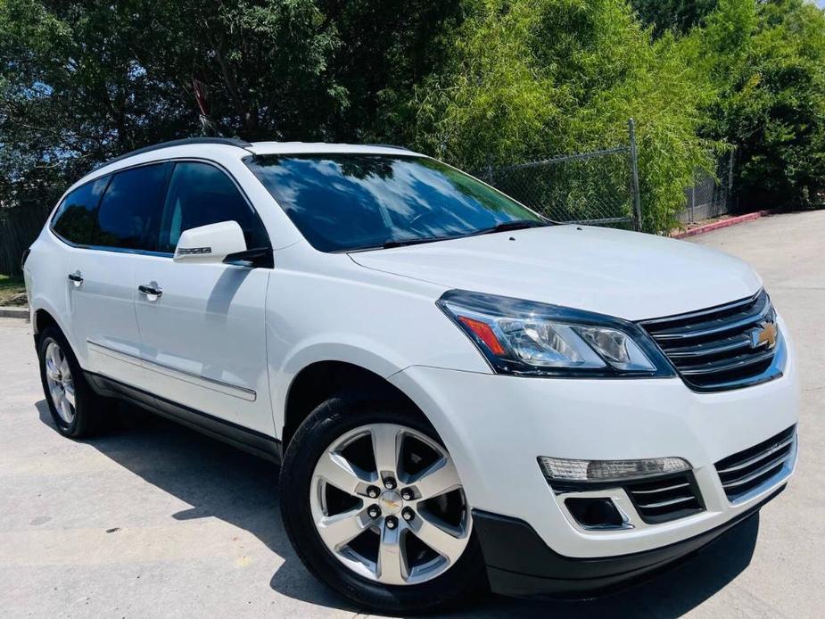 used 2016 Chevrolet Traverse car, priced at $9,999