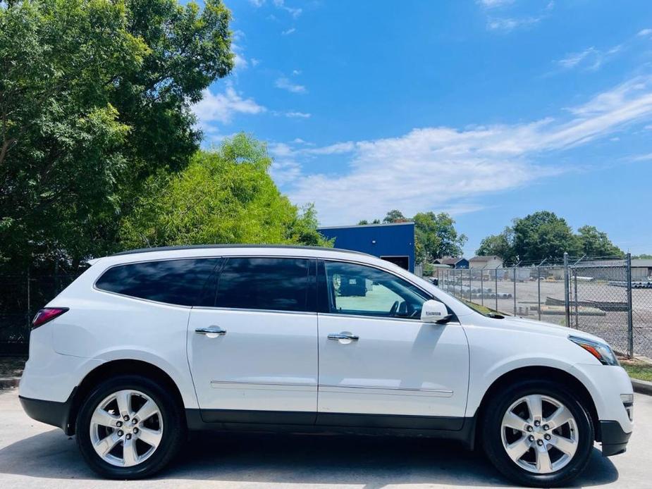 used 2016 Chevrolet Traverse car, priced at $9,999